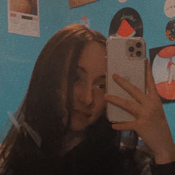 Meet your Posher, Ava - Picture 1 of 1